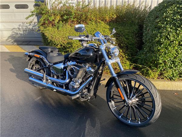 2025 HARLEY-DAVIDSON BREAKOUT