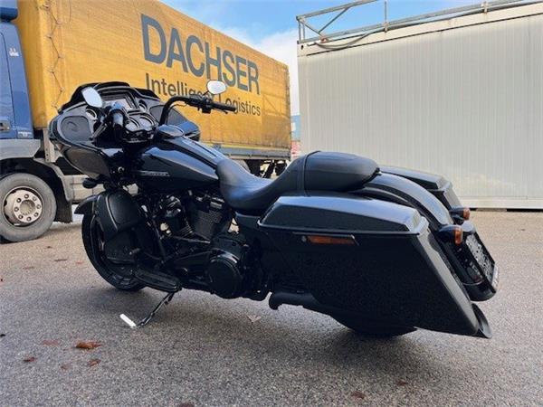 2018 Harley-Davidson Touring Road Glide Special FLTRXS