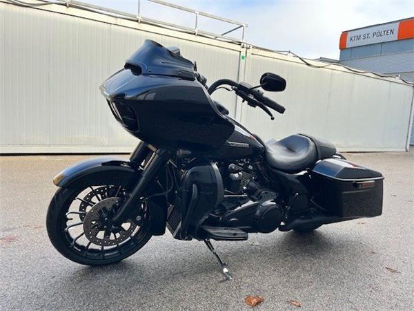 2018 Harley-Davidson Touring Road Glide Special FLTRXS