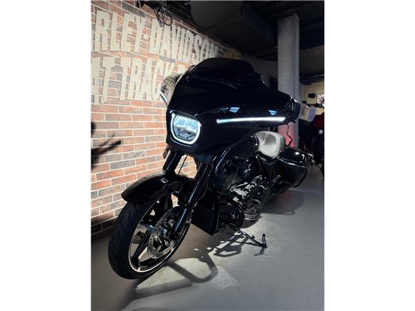 2024 harley-davidson FLHX Street Glide Black Finish 117
