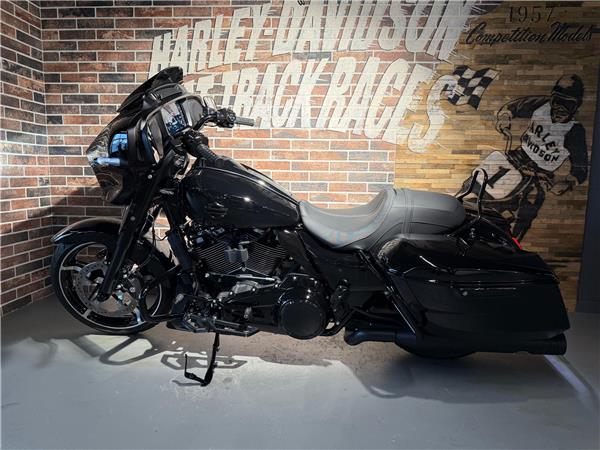 2024 harley-davidson FLHX Street Glide Black Finish 117