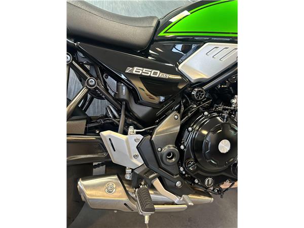 2025 Kawasaki Z650 RS