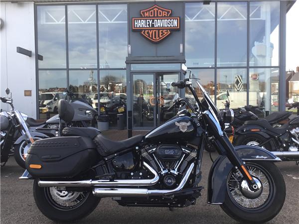 2018 HARLEY-DAVIDSON SOFTAIL FLHCS HERITAGE CLASSIC 114