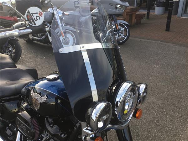 2018 HARLEY-DAVIDSON SOFTAIL FLHCS HERITAGE CLASSIC 114