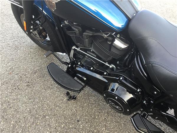 2018 HARLEY-DAVIDSON SOFTAIL FLHCS HERITAGE CLASSIC 114