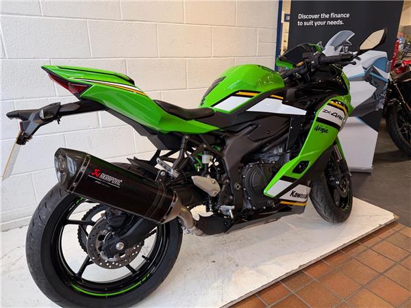2025 Kawasaki Ninja ZX-4RR
