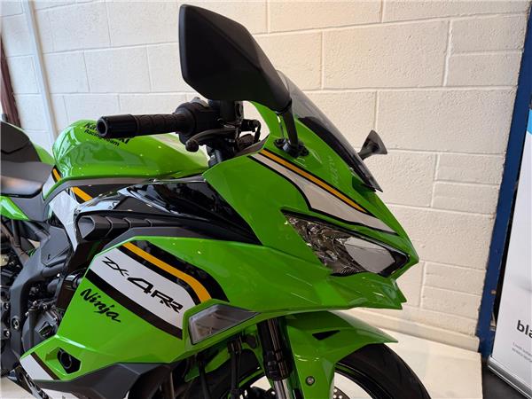 2025 Kawasaki Ninja ZX-4RR