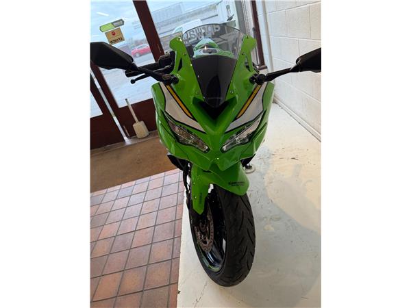 2025 Kawasaki Ninja ZX-4RR