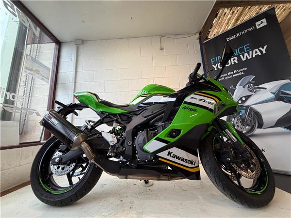 2025 Kawasaki Ninja ZX-4RR