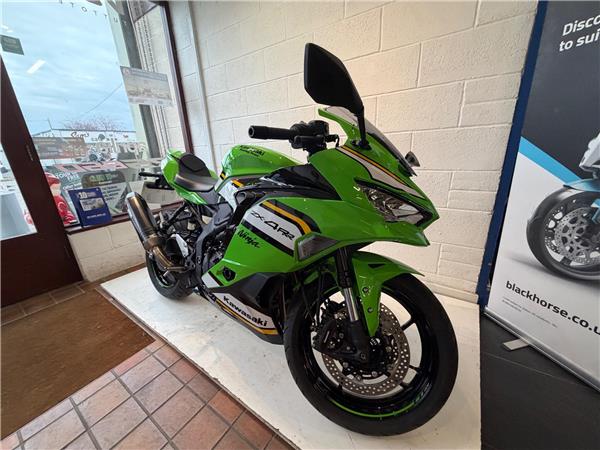 2025 Kawasaki Ninja ZX-4RR