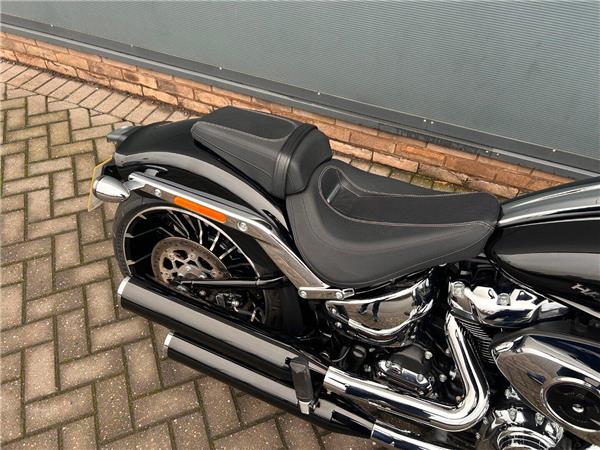 2025 HARLEY-DAVIDSON BREAKOUT 117