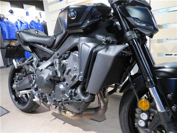YAMAHA MT-09   Y-AMT