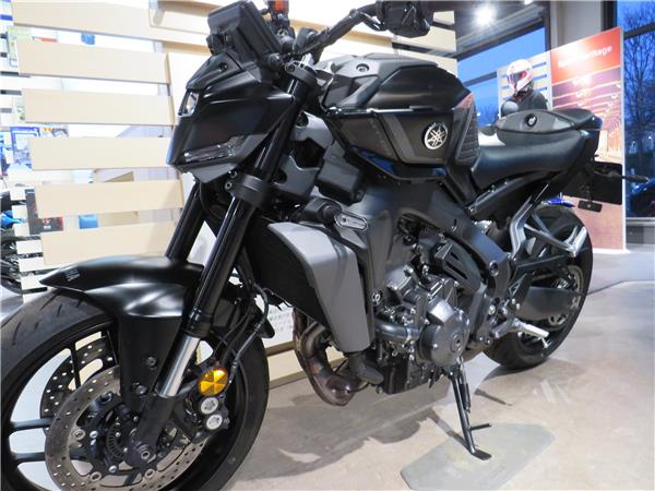 YAMAHA MT-09   Y-AMT