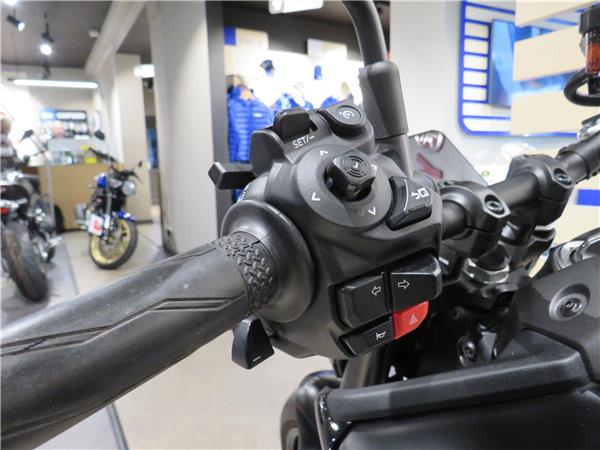 YAMAHA MT-09   Y-AMT