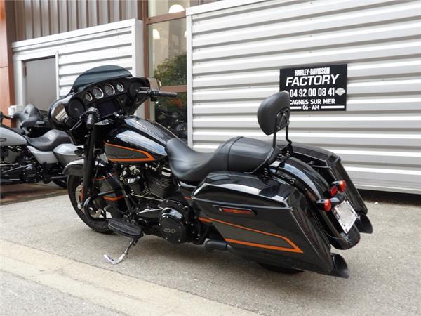 2022 HARLEY-DAVIDSON STREET GLIDE