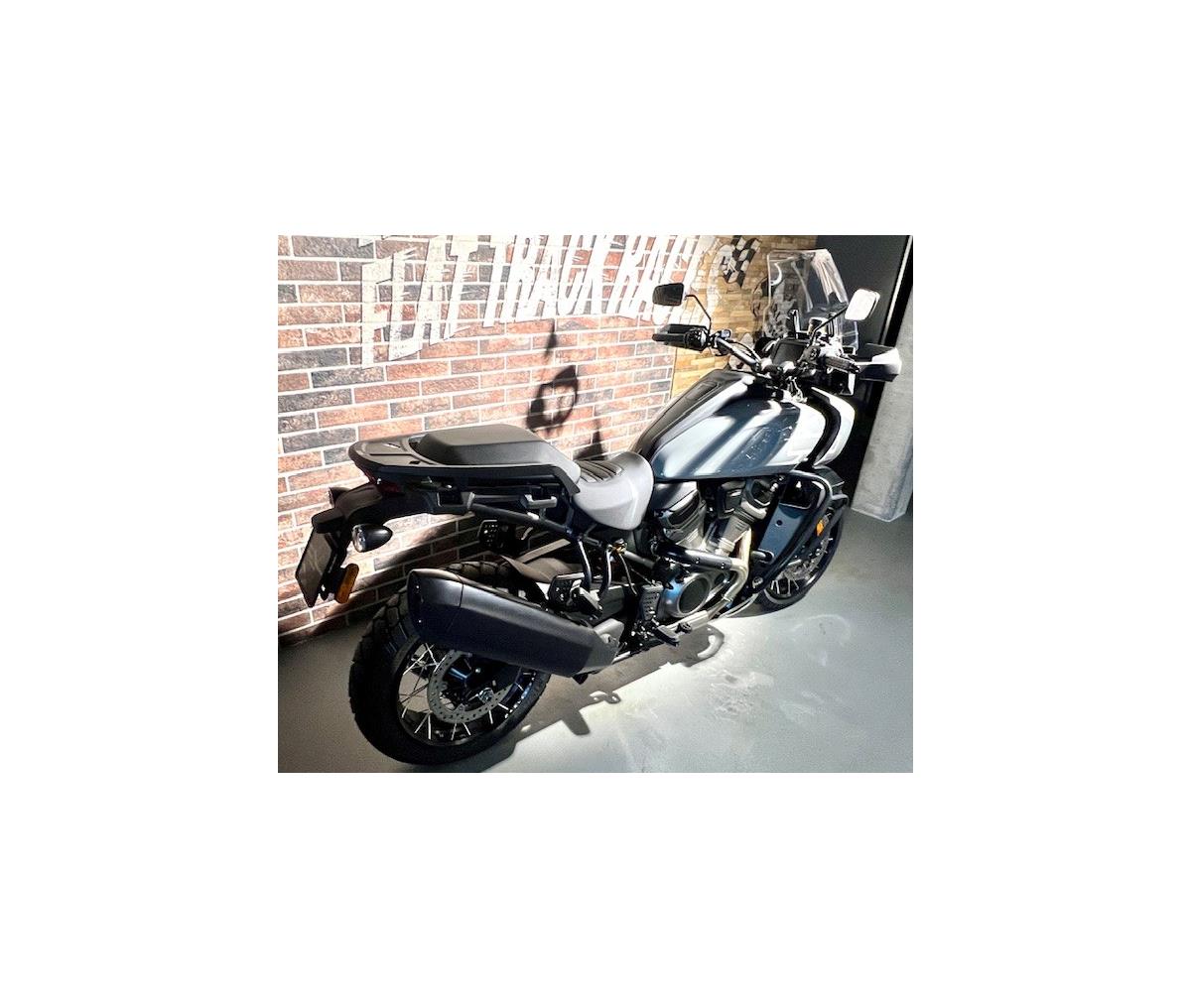 2025 harley-davidson RA Pan America 1250 Special