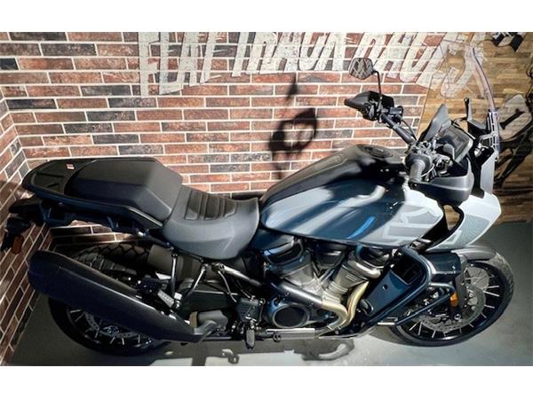 2025 harley-davidson RA Pan America 1250 Special