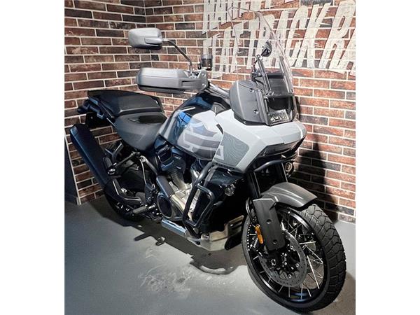 2025 harley-davidson RA Pan America 1250 Special