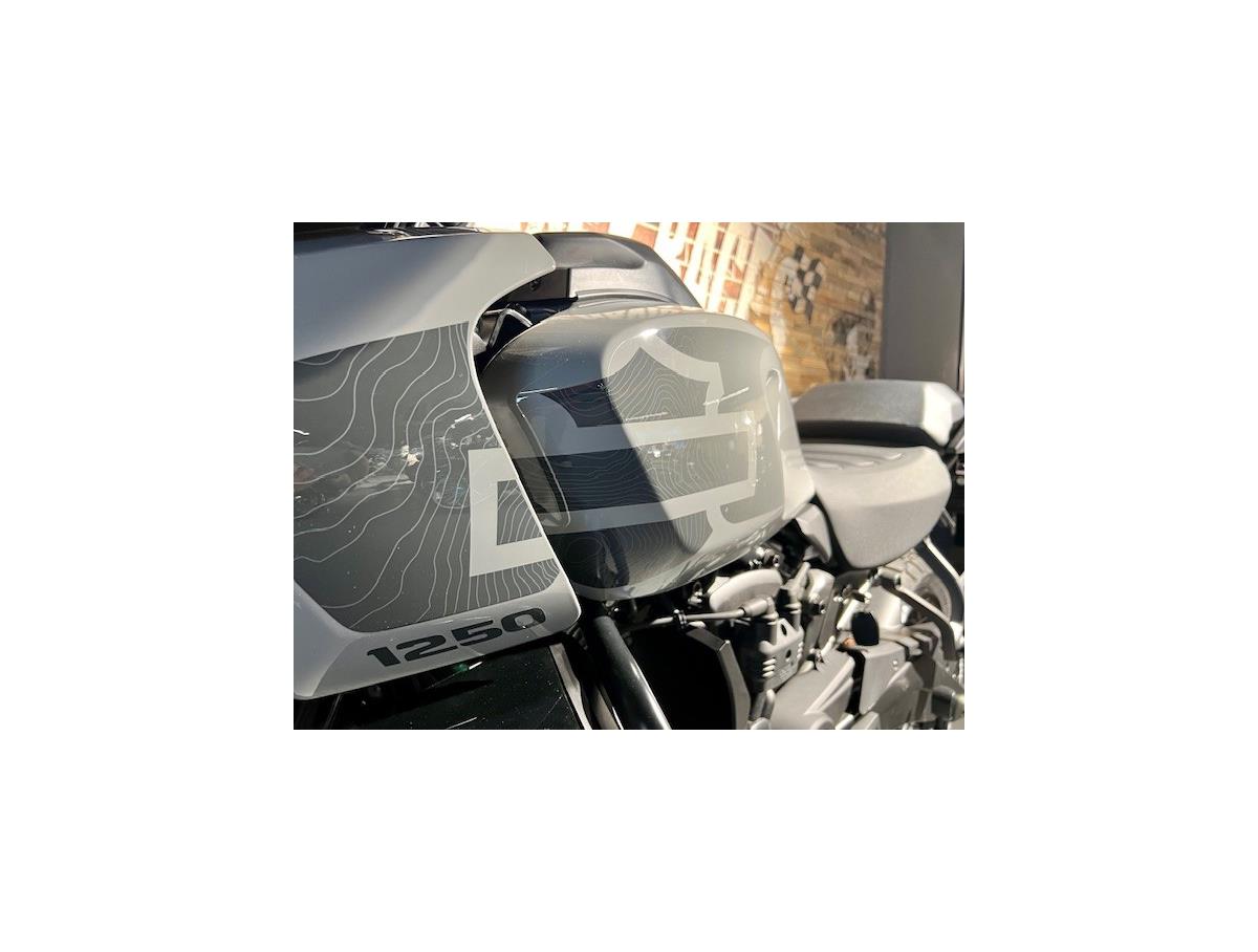 2025 harley-davidson RA Pan America 1250 Special