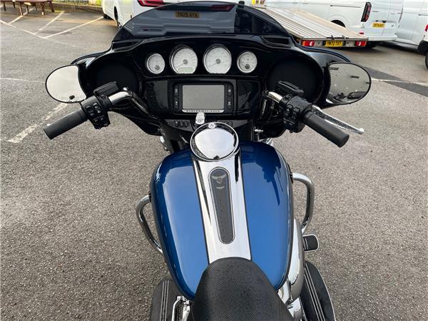 2018 HARLEY-DAVIDSON TOURING FLHX STREET GLIDE
