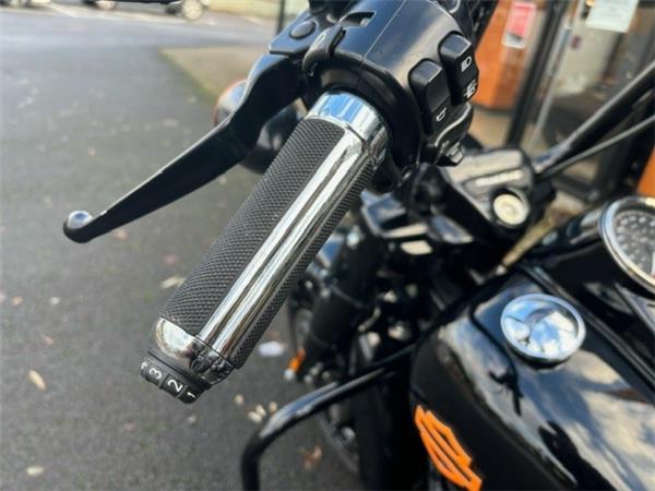 2020 HARLEY-DAVIDSON TOURING FLHRXS ROAD KING SPECIAL