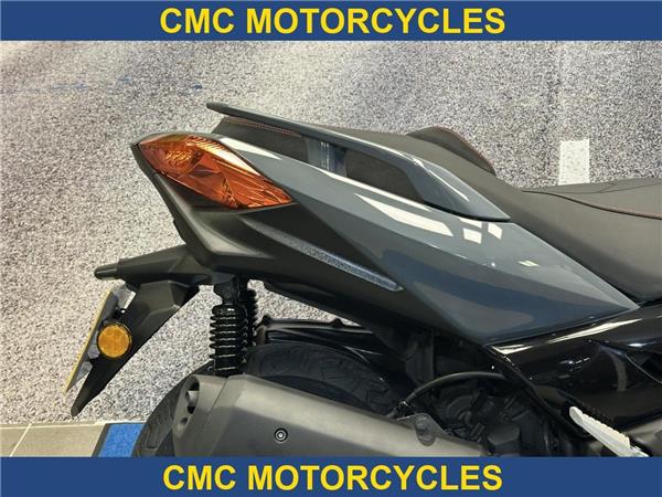  Yamaha XMAX 300 X-MAX Tech MAX 300