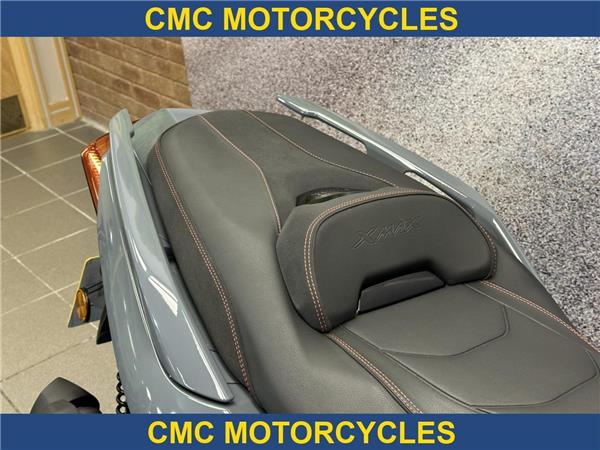  Yamaha XMAX 300 X-MAX Tech MAX 300