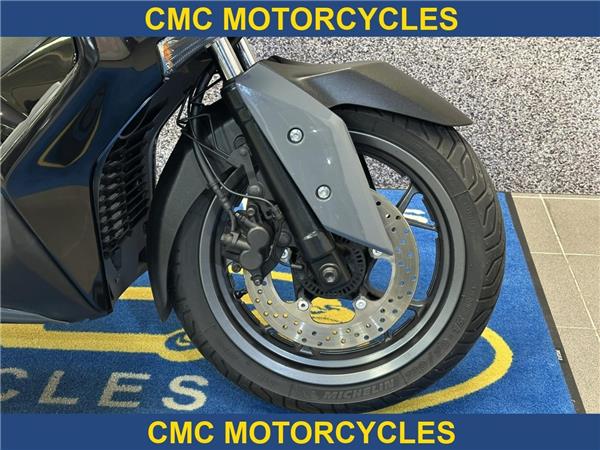  Yamaha XMAX 300 X-MAX Tech MAX 300