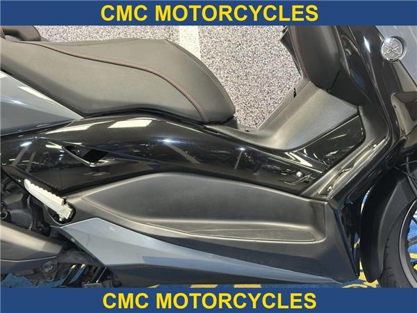  Yamaha XMAX 300 X-MAX Tech MAX 300