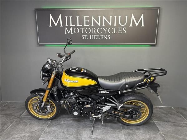 2024 Kawasaki Z900 RS SE