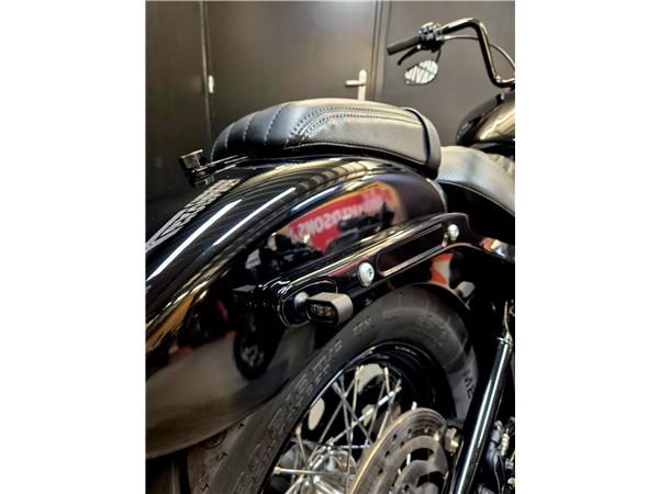 2021 HARLEY-DAVIDSON STREET BOB