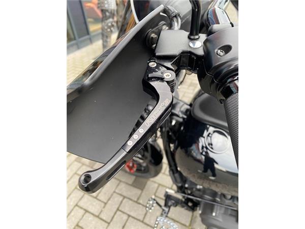 FXLRS Low Rider S Club Style Umbau, J&H 2in1