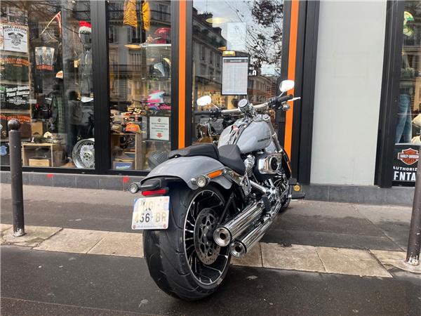 2025 HARLEY-DAVIDSON BREAKOUT