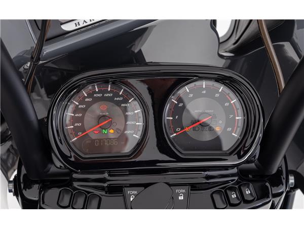 2018 harley-davidson FLTRXSE Road Glide Special 117 CVO