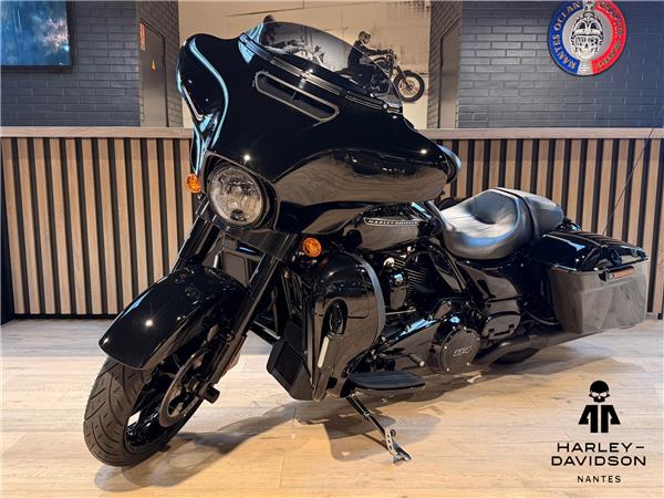 2020 HARLEY-DAVIDSON STREET GLIDE