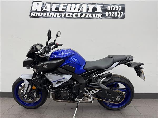 2021 YAMAHA MT-10