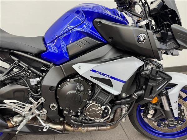 2021 YAMAHA MT-10