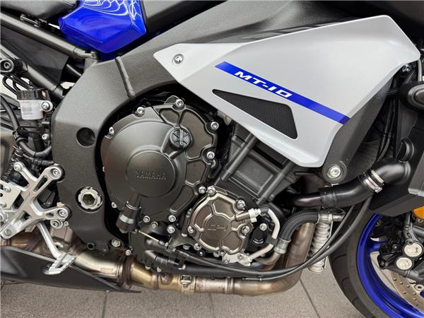 2021 YAMAHA MT-10