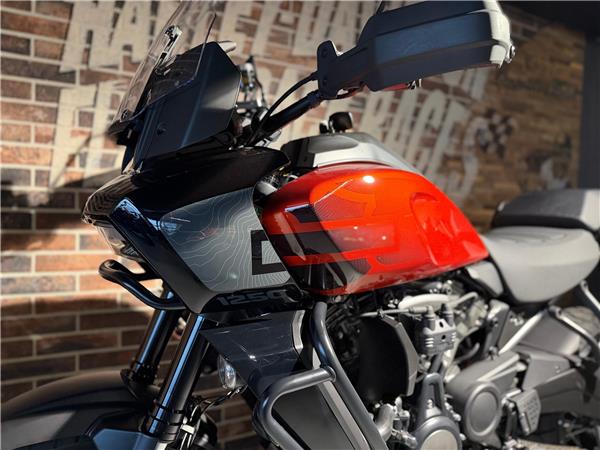 2025 harley-davidson RA Pan America 1250 Special