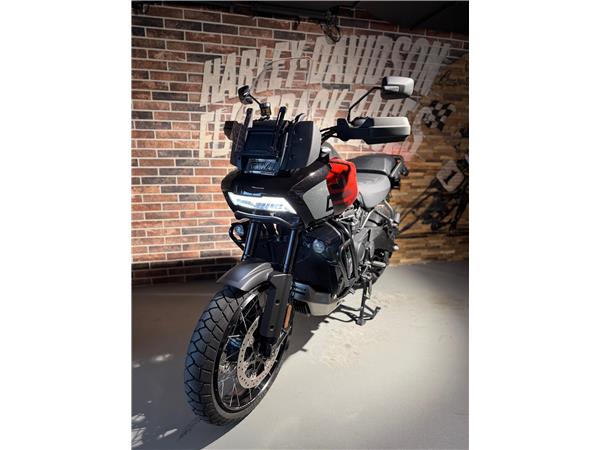 2025 harley-davidson RA Pan America 1250 Special