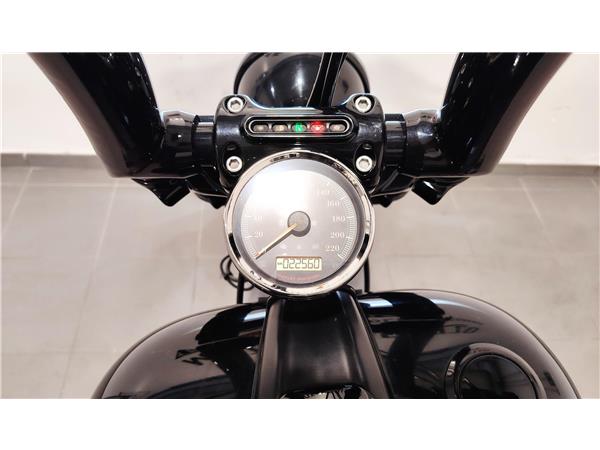 Harley-Davidson Softail BREAKOUT