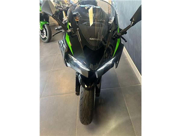 2025 Kawasaki Ninja ZX-6R