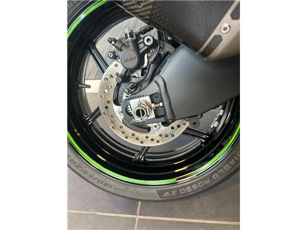 2025 Kawasaki Ninja ZX-6R