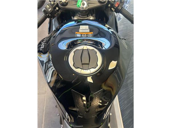 2025 Kawasaki Ninja ZX-6R