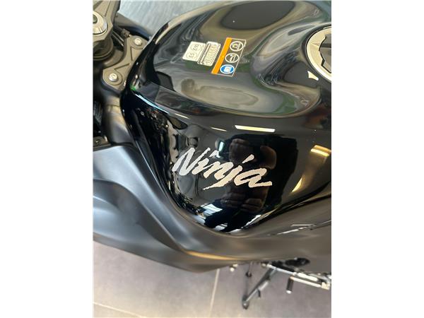 2025 Kawasaki Ninja ZX-6R