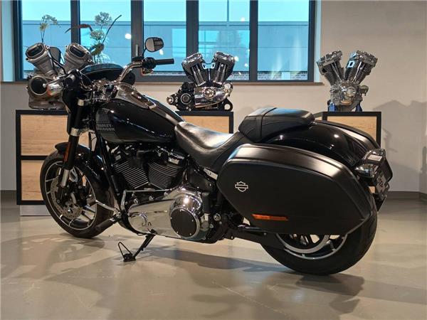 FLSB Softail Sport Glide 