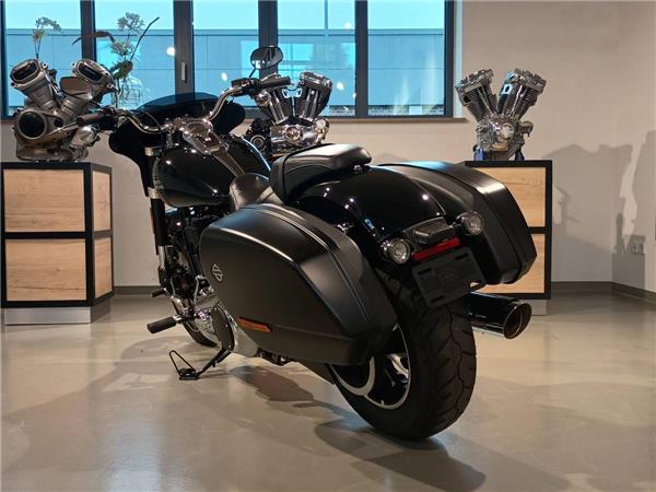 FLSB Softail Sport Glide 