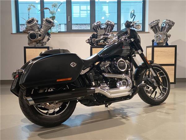 FLSB Softail Sport Glide 