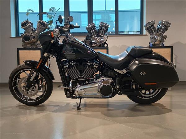 FLSB Softail Sport Glide 