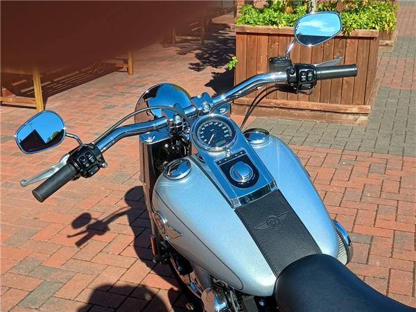 FLSTF SOFTAIL FAT BOY 